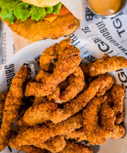 pexels-thegoodburger-12339076